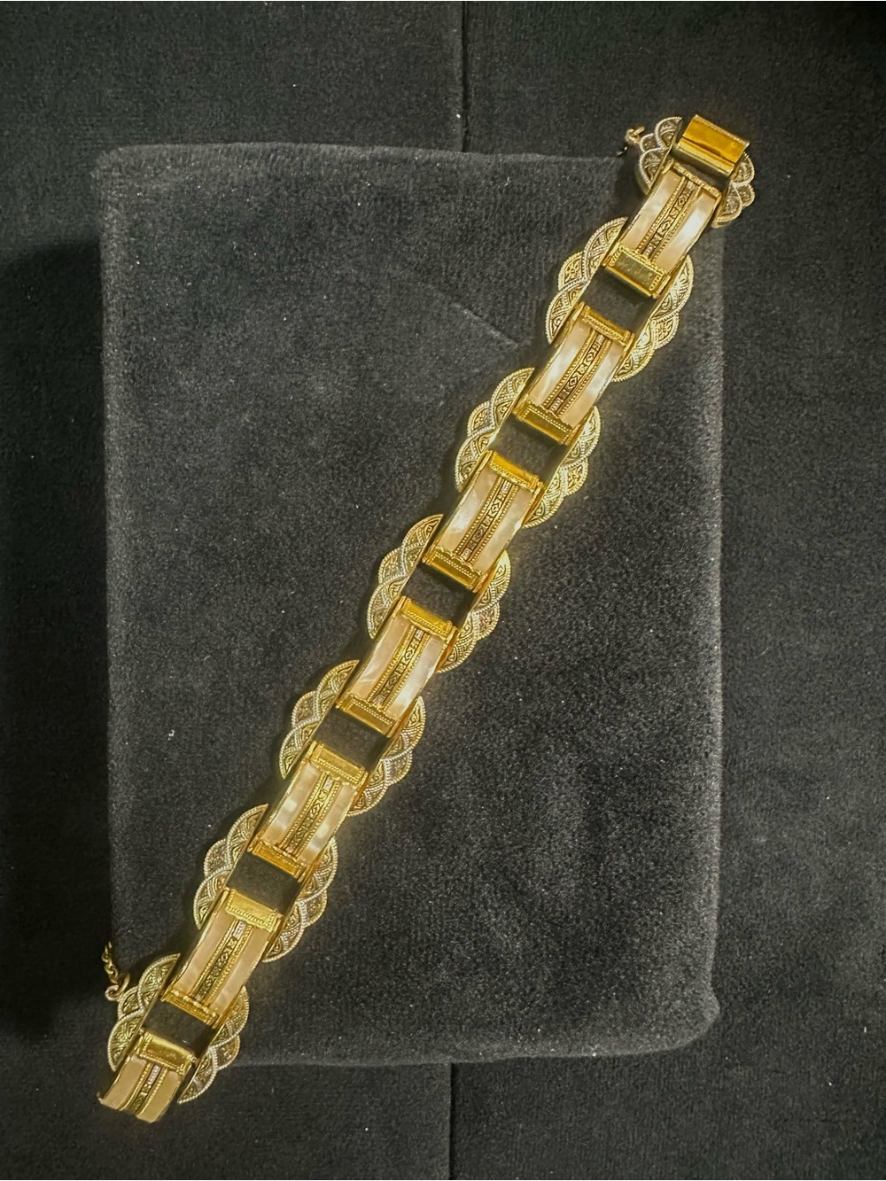 Vtg: Damascene & MOP-Mother Of Pearl 3-Dimensional Panel Bracelet